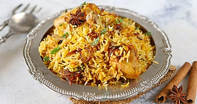 Pollo biryani - ración india con arroz basmati