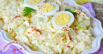 Ensalada de patatas estadounidense